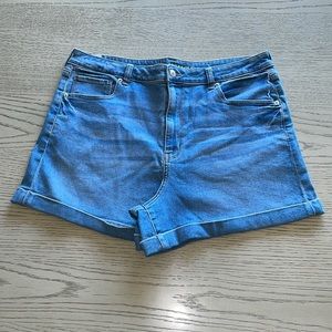 American Eagle mom shorts size 18